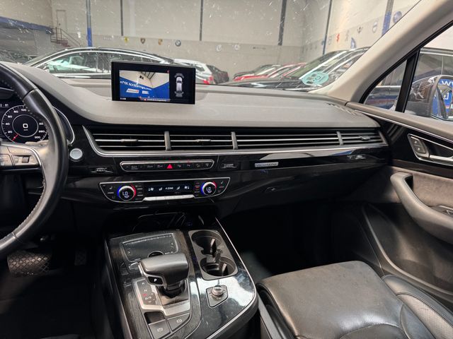 Audi Q7 3.0 tdi SLINE
