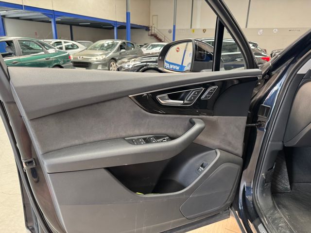 Audi Q7 3.0 tdi SLINE