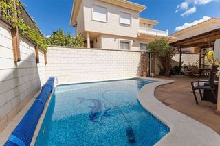 Chalet en venta en Petrer