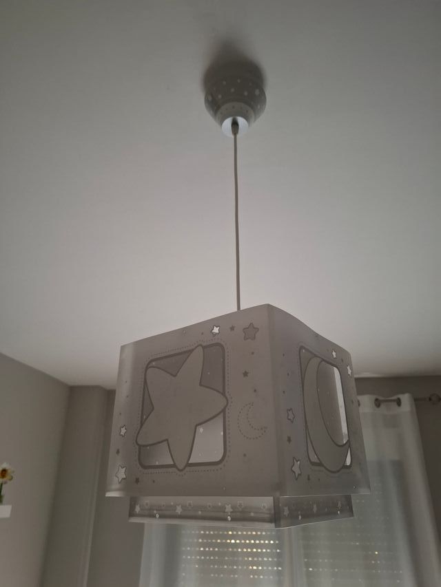 Lámpara infantil luna y estrellas