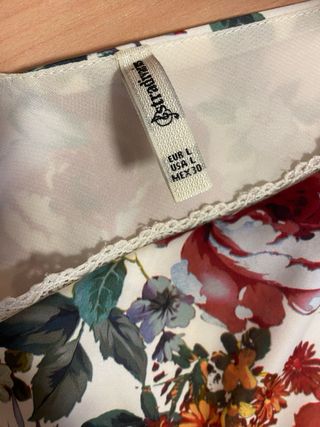 Camiseta tirantes floral roja