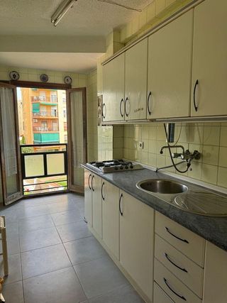 Piso en venta en Playamar en Torremolinos