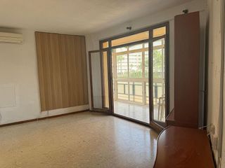 Piso en venta en Playamar en Torremolinos