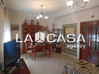 Chalet en venta en Centro - Doña Mercedes en Dos Hermanas