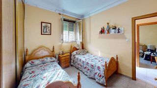 Casa adosada en venta en Villena