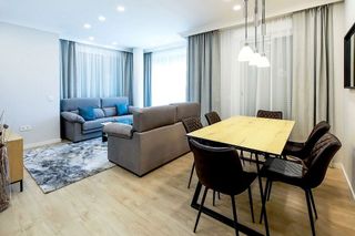 Piso en venta en Nueva Andalucía centro en Marbella