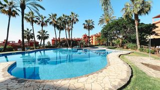 Piso en venta en Cabo Pino - Reserva de Marbella en Marbella