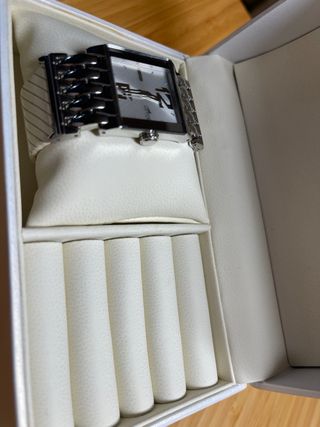 Reloj Lotus Plata y Blanco
