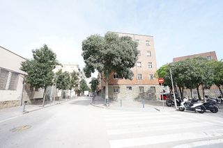 Piso en venta en El Bon Pastor en Barcelona