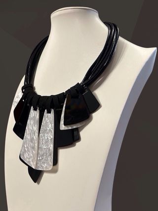 Collana donna nero e bianco