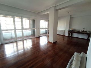 Piso en venta en Huerta del Rey en Valladolid