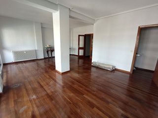 Piso en venta en Huerta del Rey en Valladolid