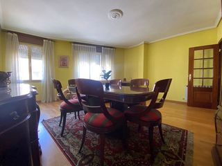 Piso en venta en Cacabelos