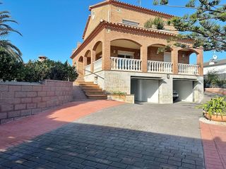 Chalet en venta en Berà Mar - El Francaset en Roda de Barà