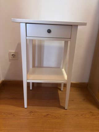 Mesita de noche IKEA HEMNES blanca