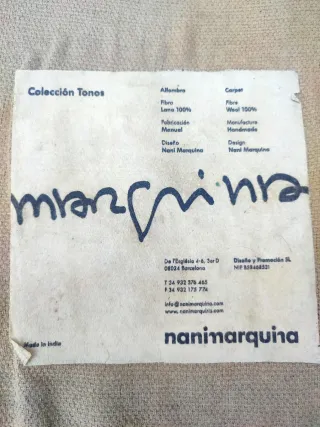 Alfombra Nanimarquina multicolor.