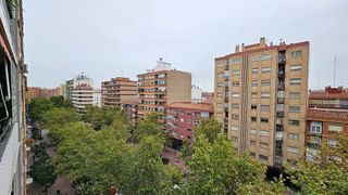 Piso en venta en Delicias en Zaragoza