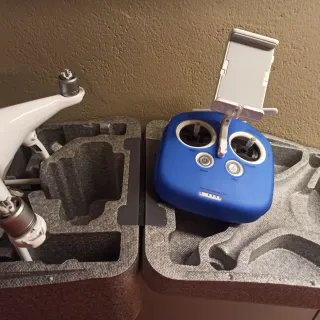 DJI Phantom 4 Drone