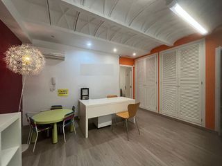 Oficina en alquiler en Eixample Nord – La Devesa en Girona