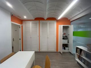 Oficina en alquiler en Eixample Nord – La Devesa en Girona