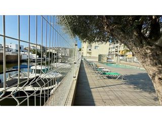 Piso en venta en Empuriabrava en Castelló d´Empúries
