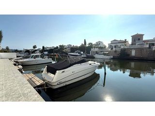Piso en venta en Empuriabrava en Castelló d´Empúries