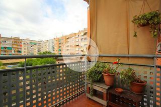 Piso en venta en El Castell-Poble Vell en Castelldefels