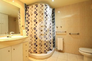 Piso en venta en El Castell-Poble Vell en Castelldefels