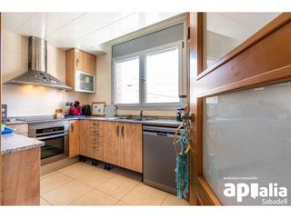 Casa adosada en venta en Centre - Eixample – Can Llobet – Can Serra en Barbera del Vallès
