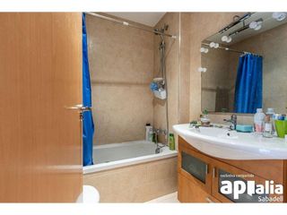 Casa adosada en venta en Centre - Eixample – Can Llobet – Can Serra en Barbera del Vallès
