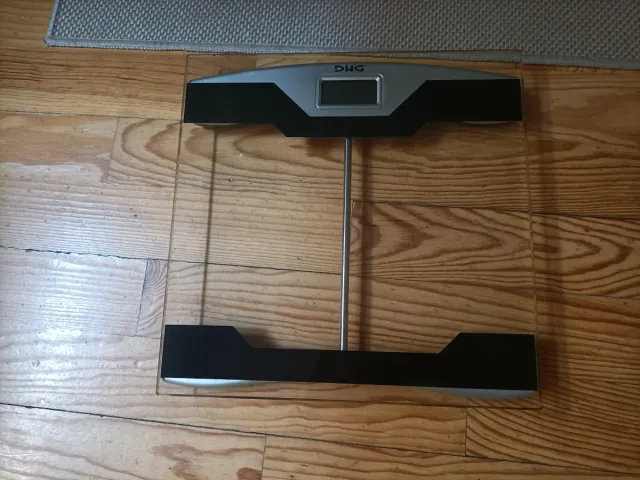 Báscula de baño digital transparente