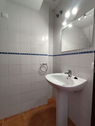 Casa adosada en venta en Pilas