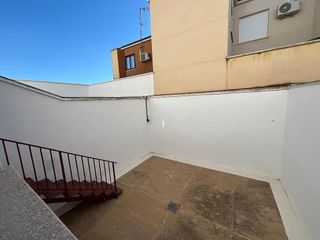 Casa adosada en venta en Tomelloso