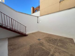 Casa adosada en venta en Tomelloso