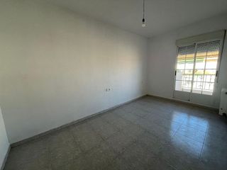 Casa adosada en venta en Tomelloso