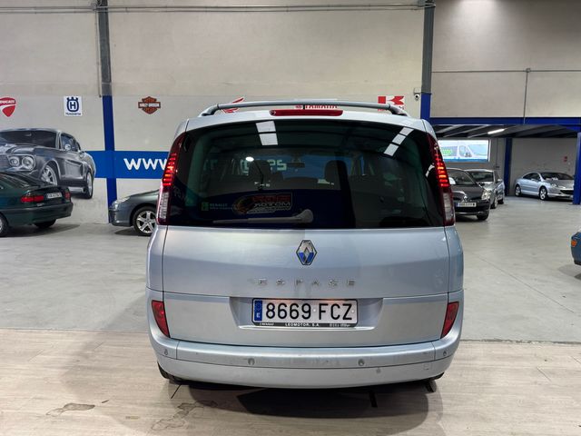 Renault Espace 2.2 dci