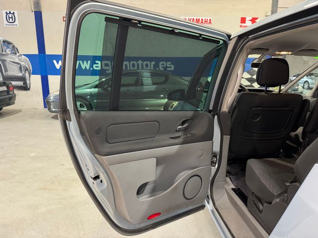 Renault Espace 2.2 dci