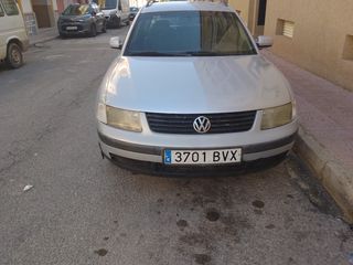 Volkswagen Passat variant 1.9 confortline 1999