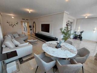 Piso en venta en El Higueral - La Merced en Marbella