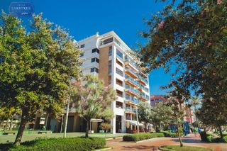 Piso en venta en Parque Mediterráneo - Santa Paula en Málaga