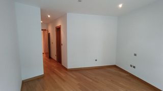 Piso en venta en Valdenoja - La Pereda en Santander