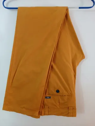 Chinos Slim Fit + regalo (Tallas M/40)