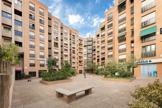 Piso en venta en Pajaritos - Plaza de Toros en Granada