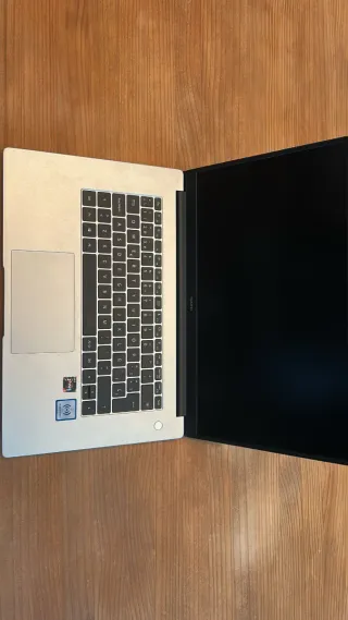 Portátil Huawei MateBook D14 2020 ,raton,cargador
