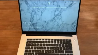 Portátil Huawei MateBook D14 2020 ,raton,cargador