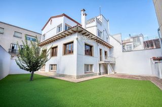 Casa adosada en venta en L'Eixample en Sant Feliu de Guíxols