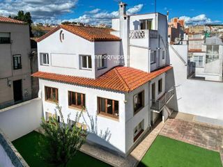 Casa adosada en venta en L'Eixample en Sant Feliu de Guíxols