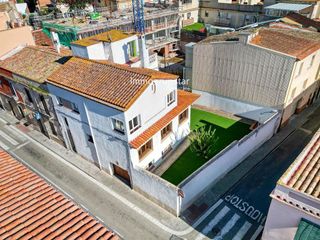 Casa adosada en venta en L'Eixample en Sant Feliu de Guíxols