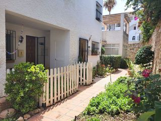 Casa adosada en venta en El Faro de Calaburra - Chaparral en Mijas