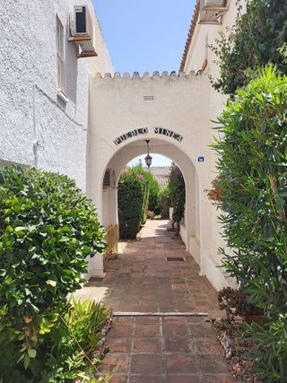 Casa adosada en venta en El Faro de Calaburra - Chaparral en Mijas